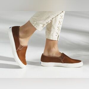 NEW KEDS DOUBLE DECKER SLIP ON LEATHER SNEAKERS IN COGNAC 9 WIDE 9W